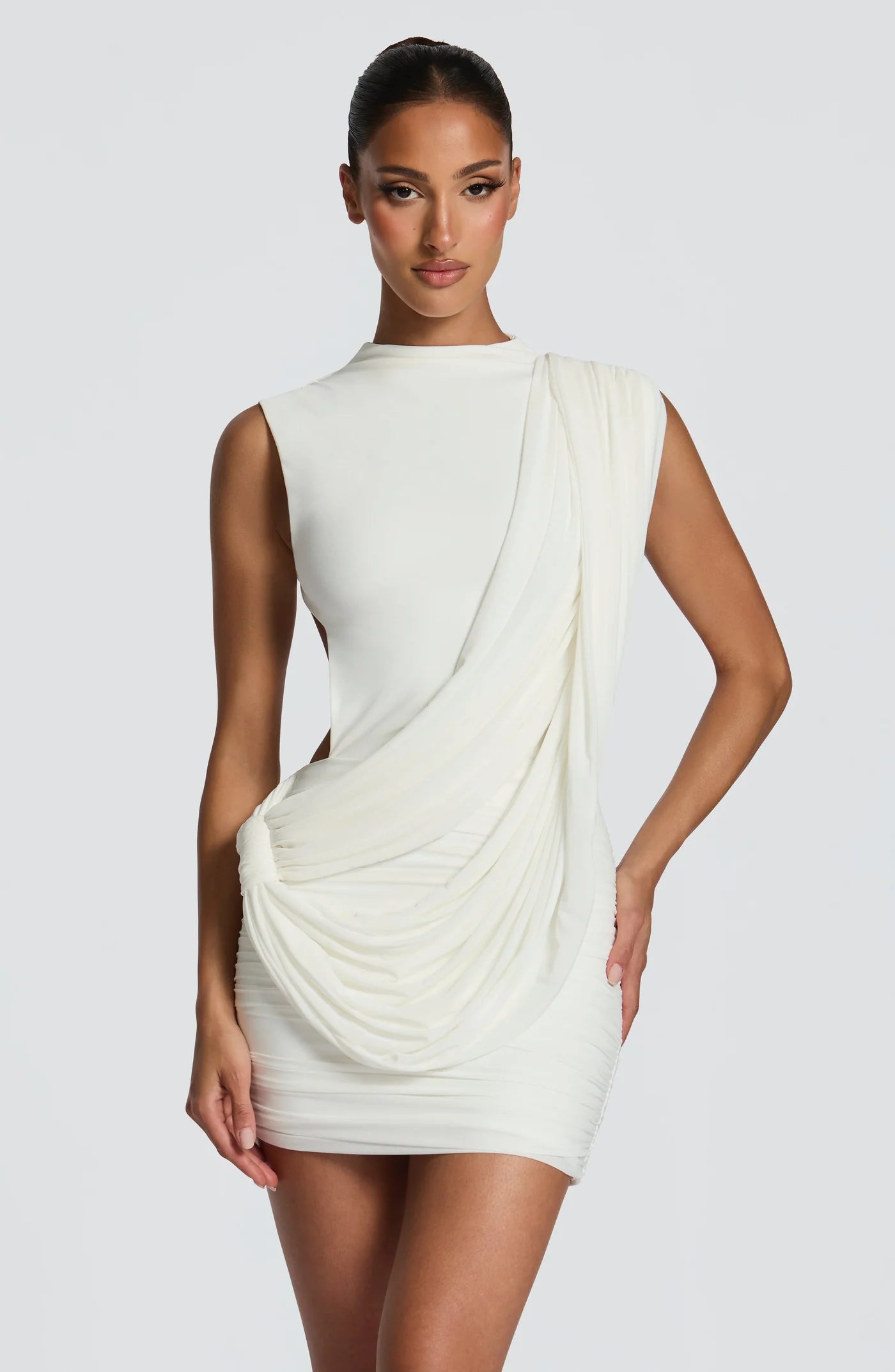AITANA MIRÉA | Vestido Mini Drapeado Asimétrico