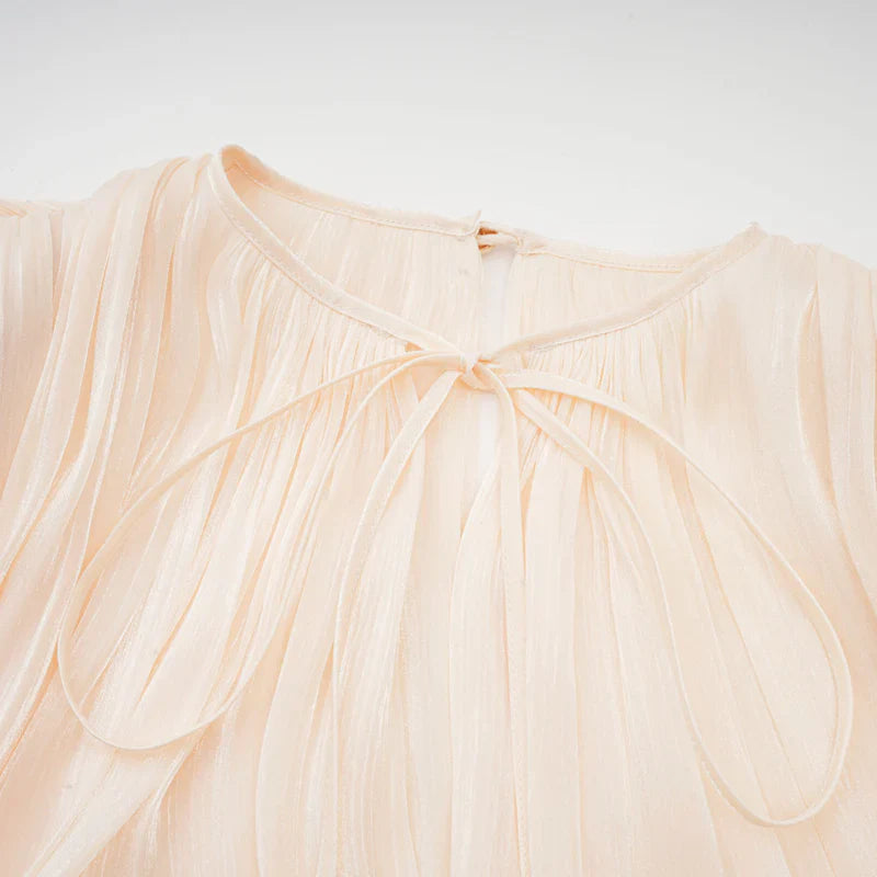 Vestido Mini Plisado con Lazo