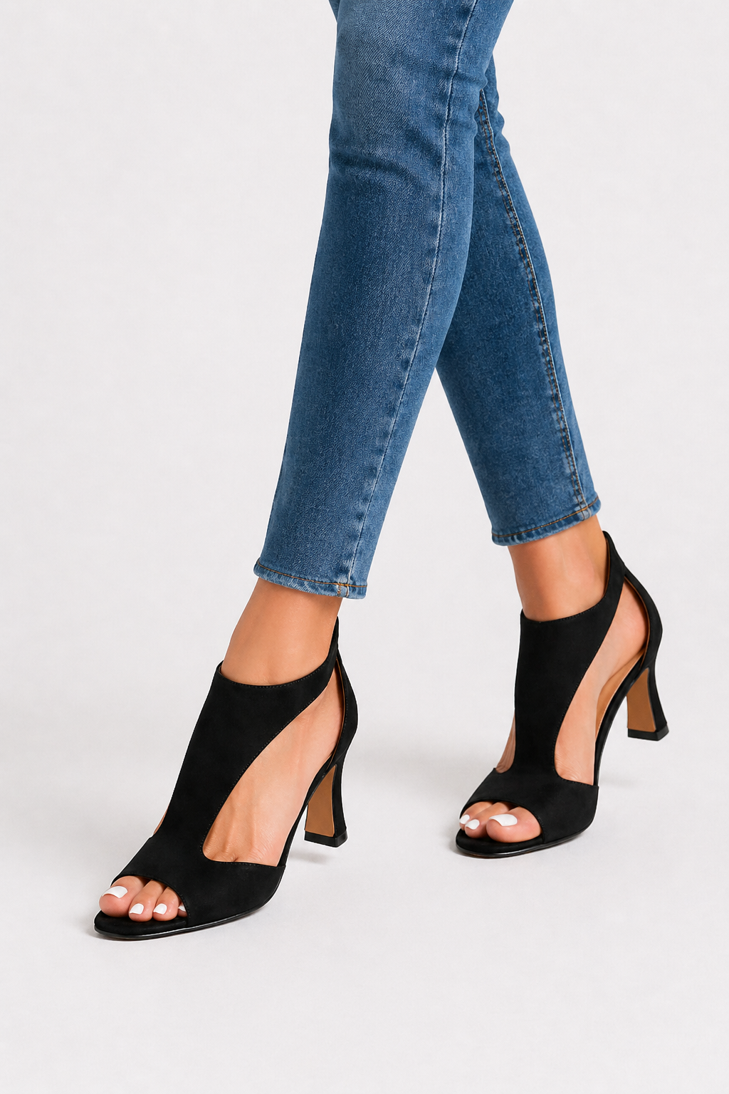 AITANA HEELS | Zapato de Tacón con Aberturas