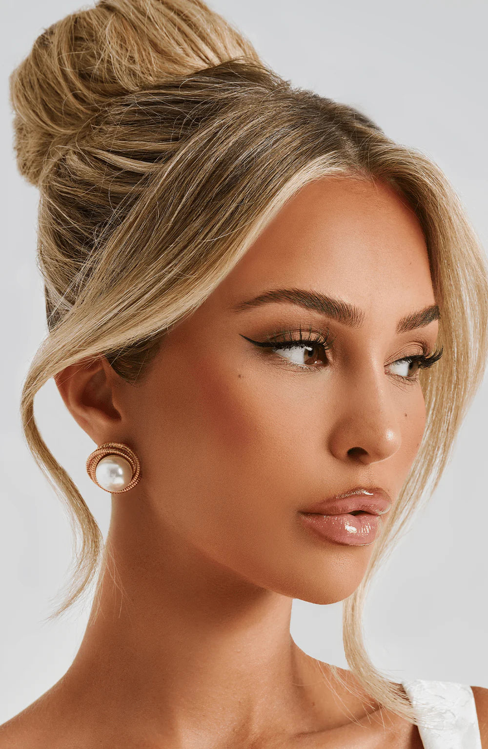AITANA EARRINGS | Pendientes Redondos con Perla